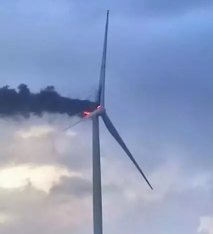 1528161355979327.png blob.png